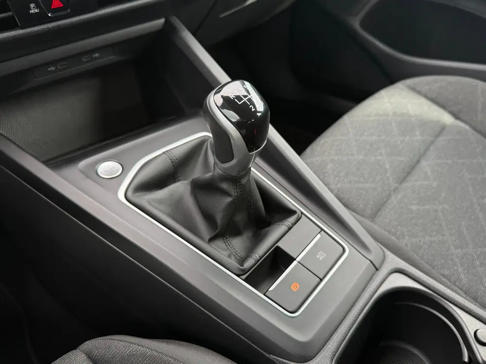 Volkswagen Golf Variant 1.0 TSI Life | ACC | Trekhaak | PDC uit 2022, foto 17