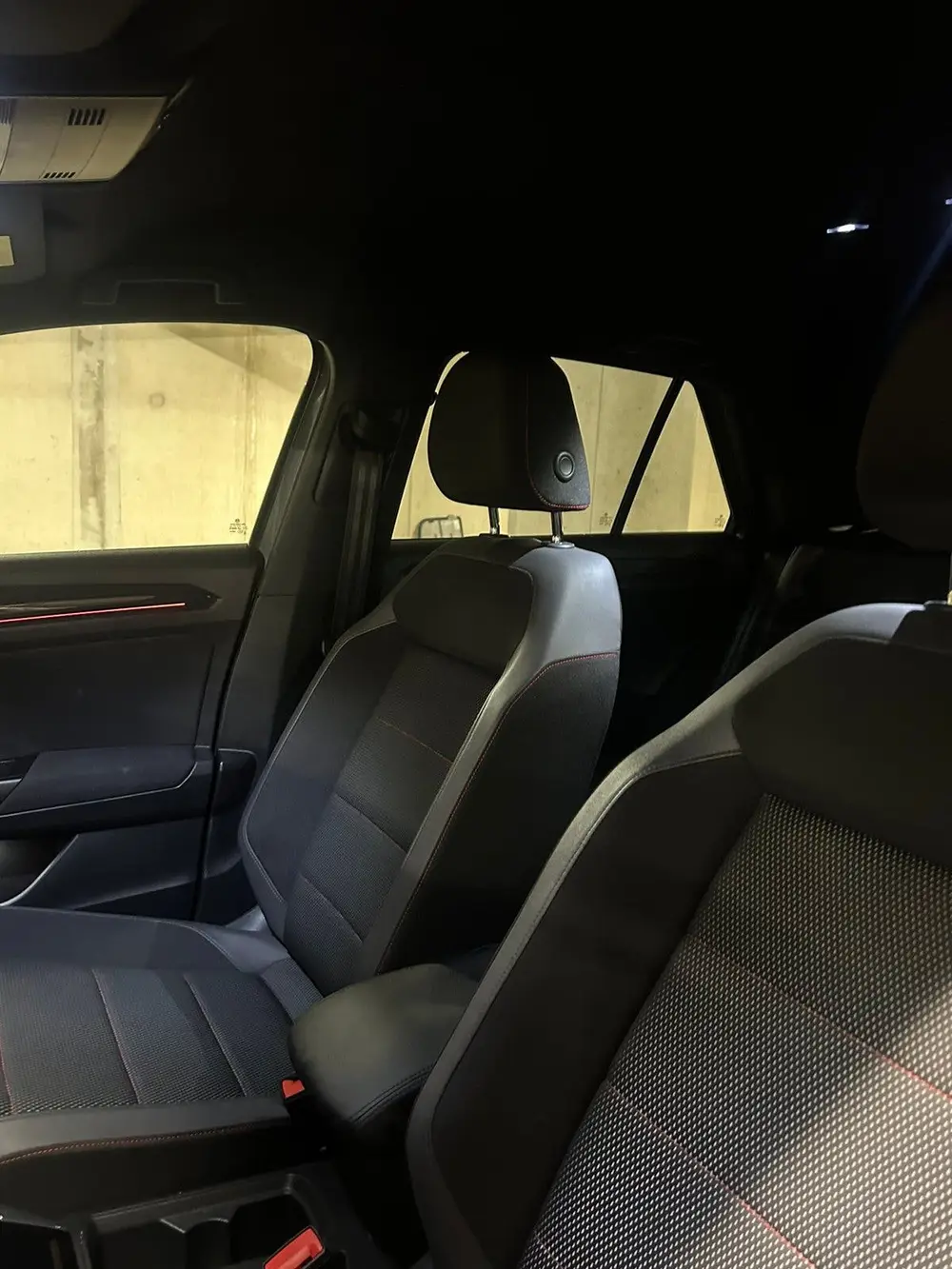 Volkswagen T-Roc 1.5 TSI 150pk 2020 Grijs uit 2020, foto 6