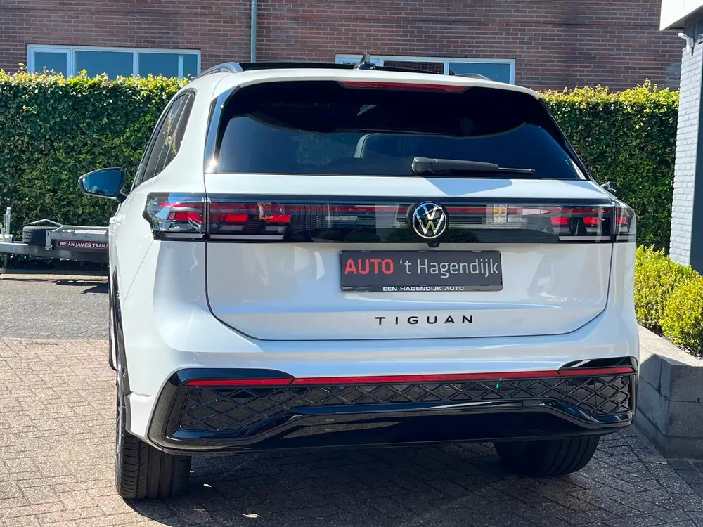 Volkswagen Tiguan 1.5 eTSI R-Line 1EIG pano trekh 20" IQ 360 uit 2025, foto 6