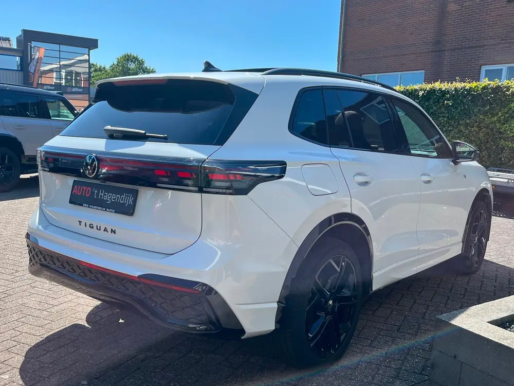Volkswagen Tiguan 1.5 eTSI R-Line 1EIG pano trekh 20" IQ 360 uit 2025, foto 7