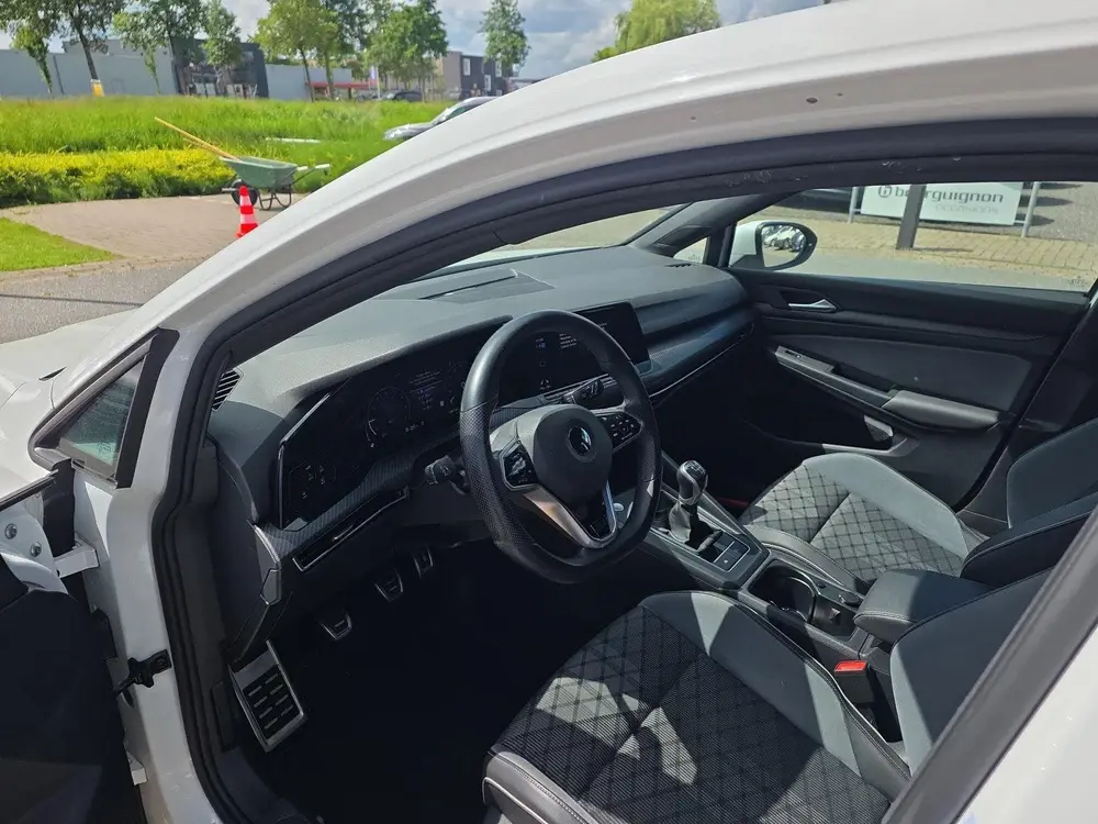 Volkswagen Golf 1.5 TSI R-Line | ACC | 150Pk | Stoelverwarmi uit 2022, foto 3