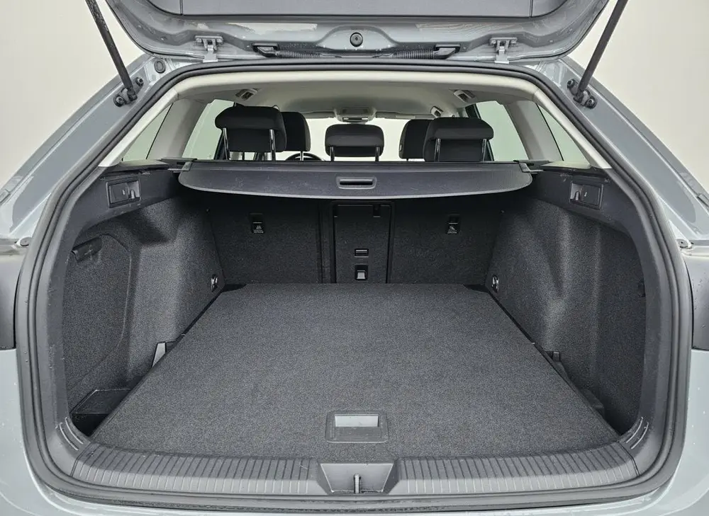 Volkswagen Golf Variant 1.5 TSI Style ADAPTIVE CRUISE CAMERA uit 2021, foto 18