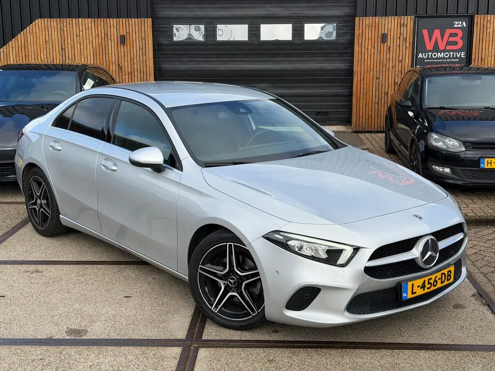 Mercedes-Benz A-Klasse 200 Premium Plus Cruise Clima Camera uit 2019, foto 13