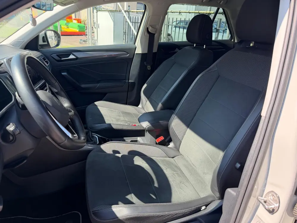 Volkswagen T-Roc 1.5 TSI R-Line BOVAG GARANTIE ACC/CARPLAY/C uit 2023, foto 16