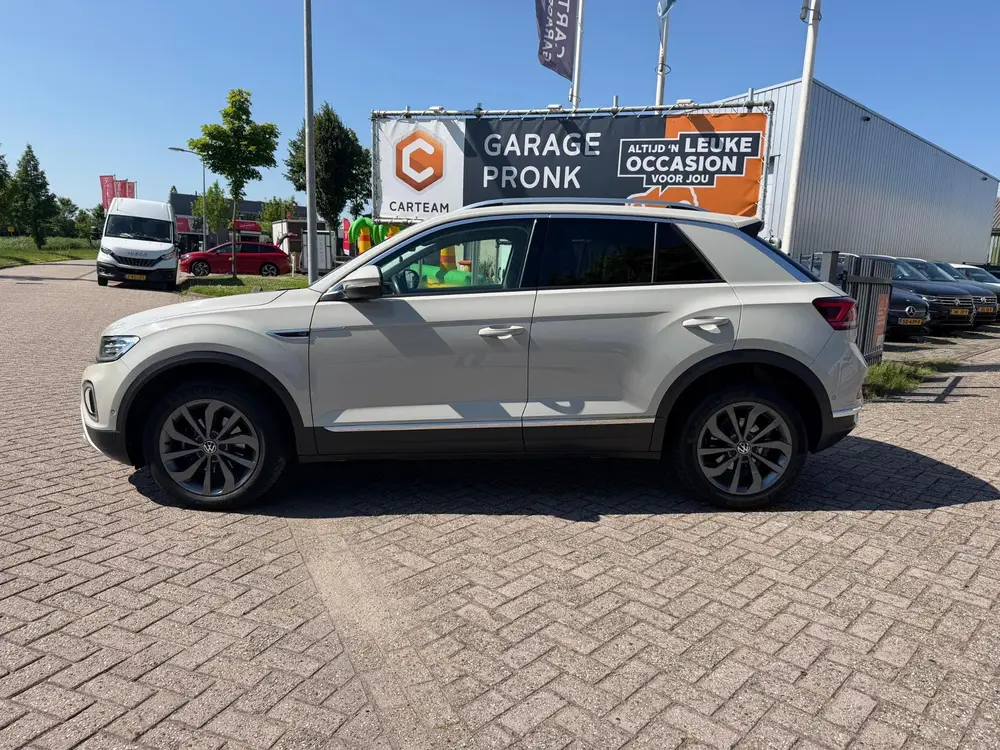 Volkswagen T-Roc 1.5 TSI R-Line BOVAG GARANTIE ACC/CARPLAY/C uit 2023, foto 3
