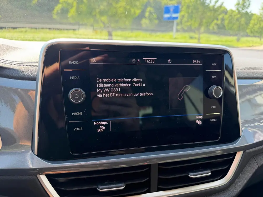Volkswagen T-Roc 1.5 TSI R-Line BOVAG GARANTIE ACC/CARPLAY/C uit 2023, foto 6