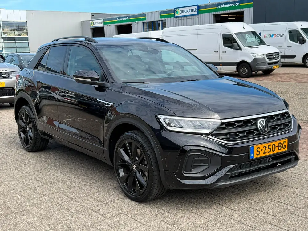 Volkswagen T-Roc 1.5 TSI R-Line uit 2023, foto 13