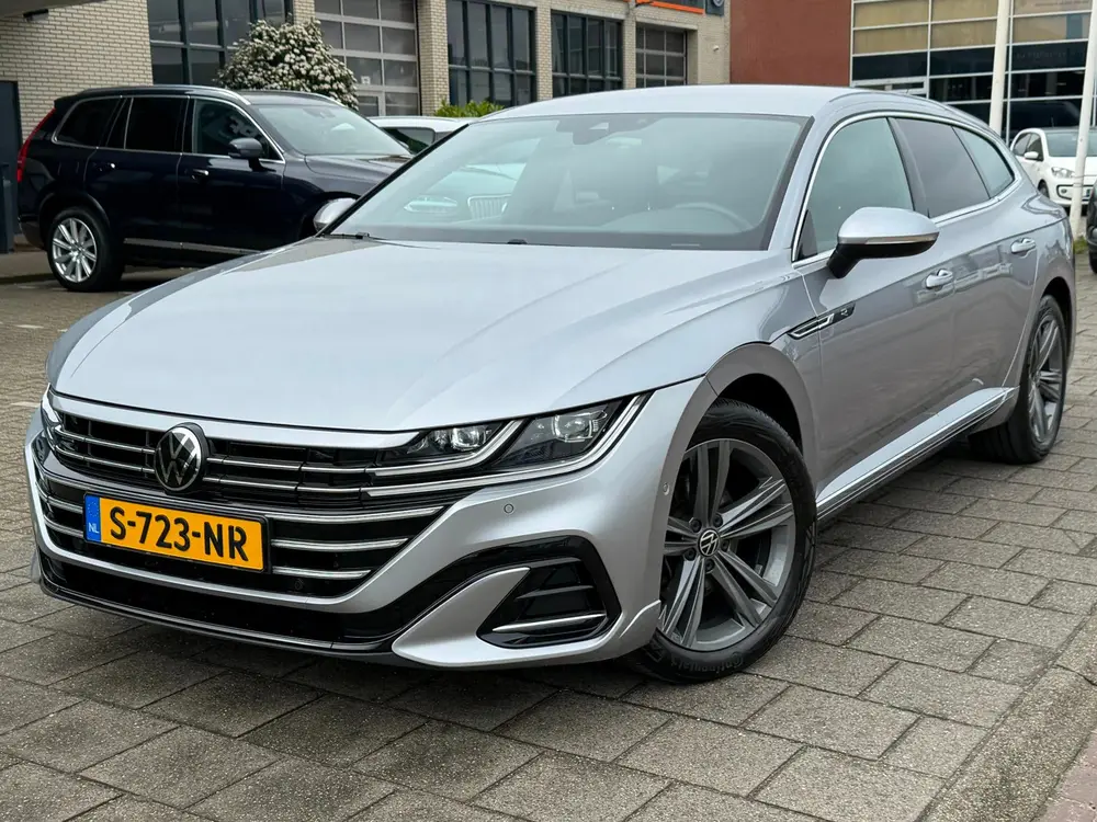 Volkswagen Arteon Shooting Brake 1.4 TSI eHybrid R-Line Busi uit 2023