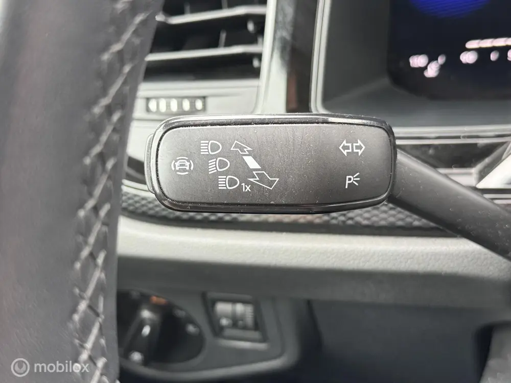 Volkswagen Polo 1.0 TSI Life Led,Carplay,PDC,ACC uit 2022, foto 15
