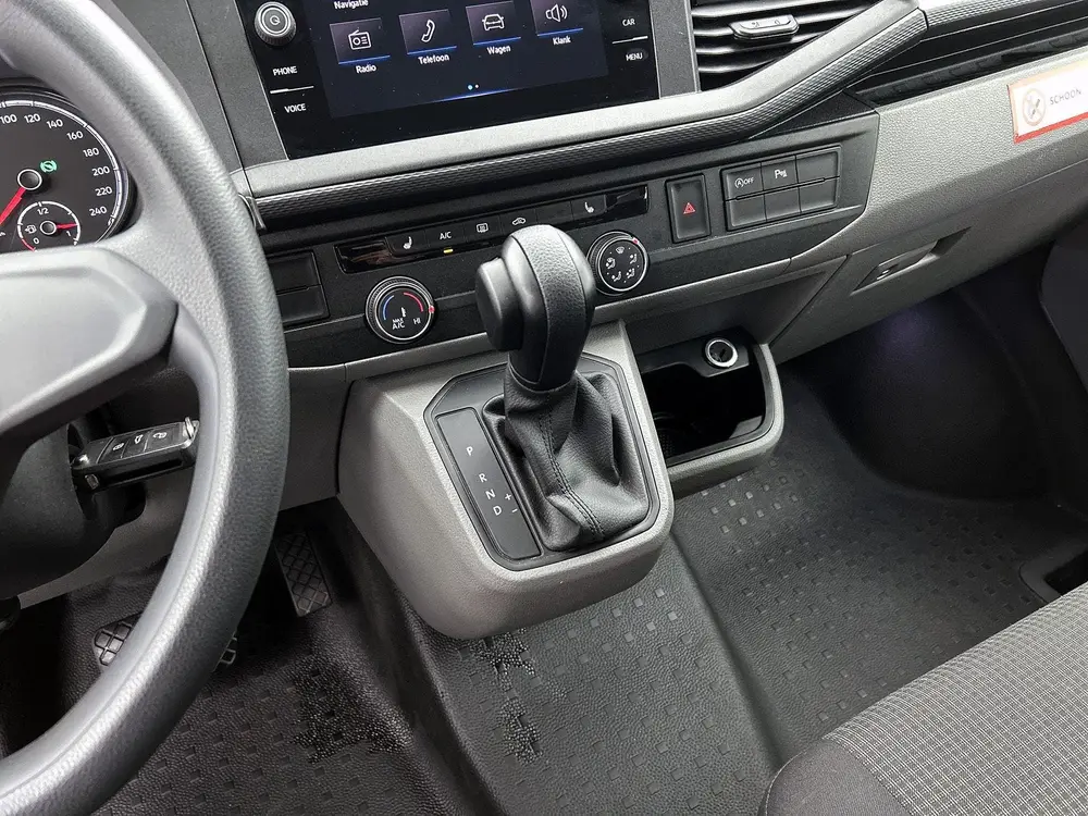Volkswagen Transporter Kombi 2.0 TDI L2H1 150 PK | Automaat uit 2022, foto 17