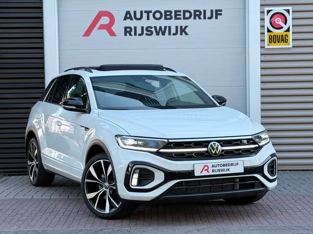 Volkswagen T-Roc 1.5 TSI 3xR-Line Pano/IQ.Light/Keyless/Came uit 2022, foto 6