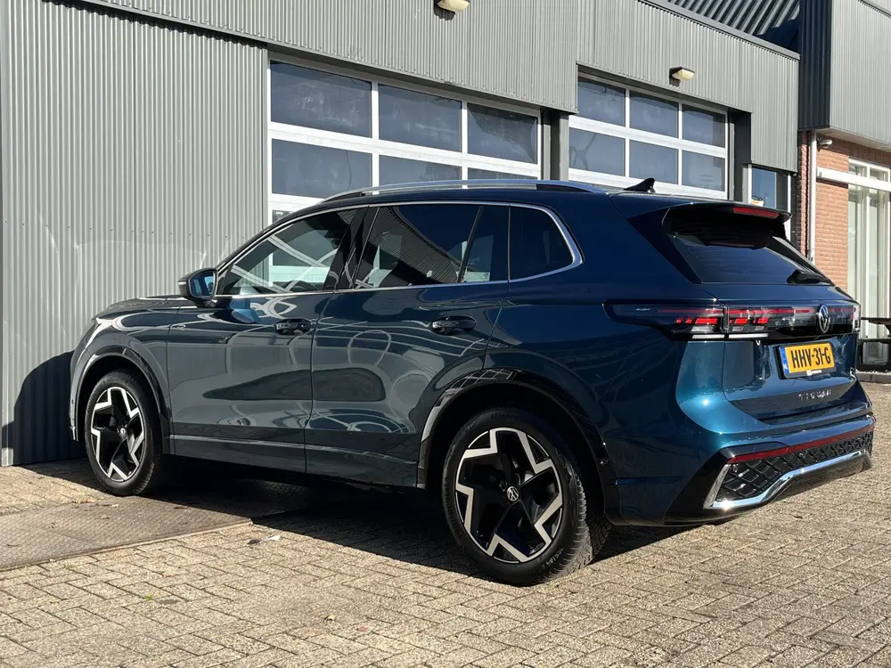 Volkswagen Tiguan 2.0 TDI R-Line Stoelverwarming Massage App uit 2024, foto 3