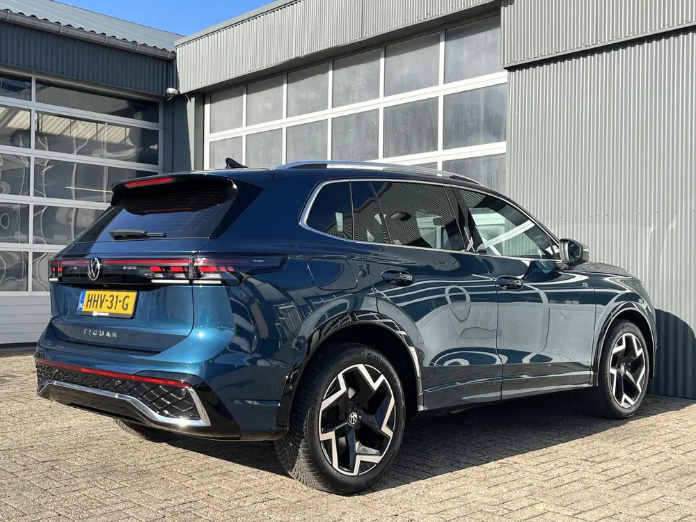 Volkswagen Tiguan 2.0 TDI R-Line Stoelverwarming Massage App uit 2024, foto 4