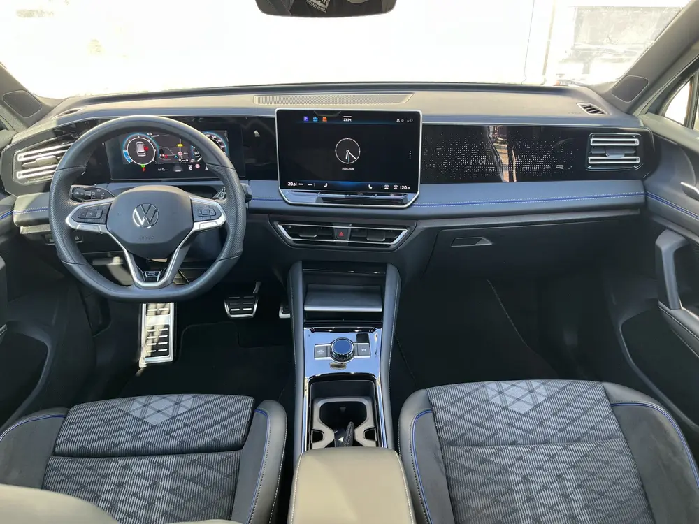 Volkswagen Tiguan 2.0 TDI R-Line Stoelverwarming Massage App uit 2024, foto 6