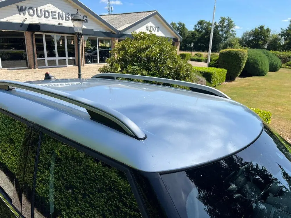 Mini Countryman Countryman 1.5 102pk 2019 Zwart uit 2019, foto 13