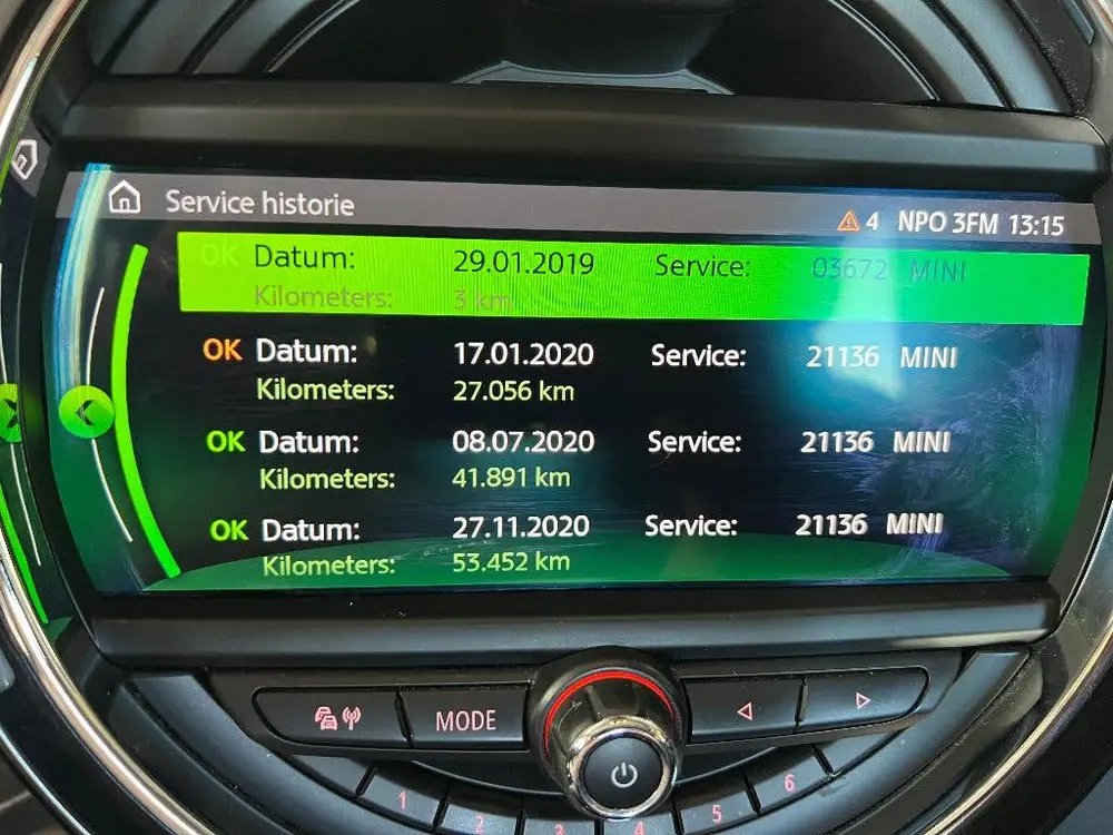 Mini Countryman Countryman 1.5 102pk 2019 Zwart uit 2019, foto 16