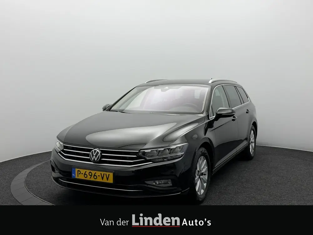 Volkswagen Passat Variant 1.5 TSI 150PK Business | Virtual C uit 2022