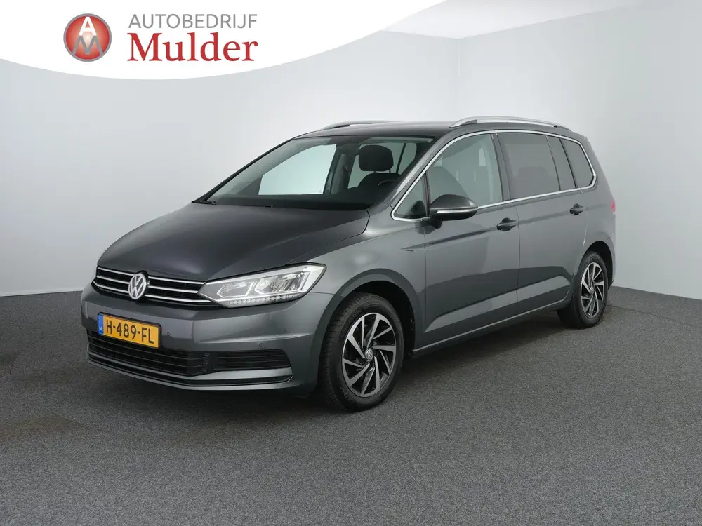 Volkswagen Touran 1.5 TSI Highline Business R 7p | Led | ACC uit 2019