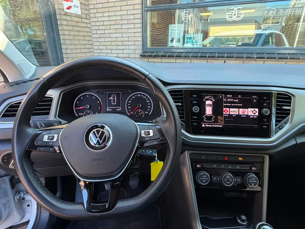 Volkswagen T-Roc 1.0 TSI Style carplay white silver metallic uit 2022, foto 15