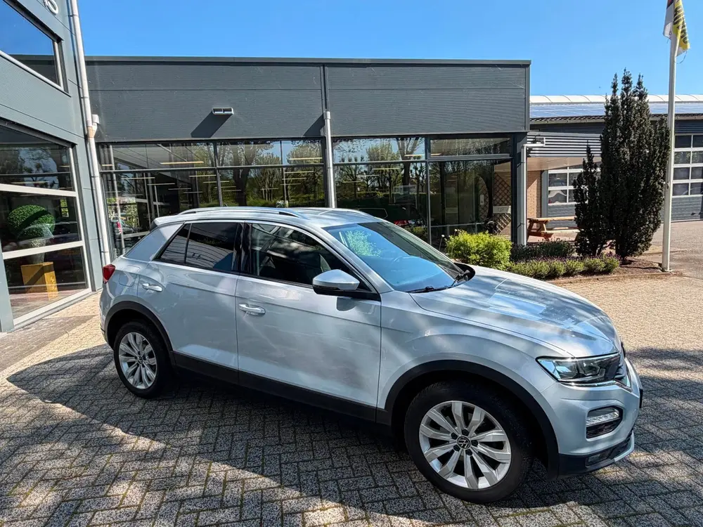 Volkswagen T-Roc 1.0 TSI Style carplay white silver metallic uit 2022, foto 7