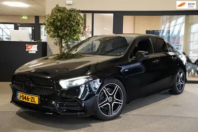 Mercedes-Benz A-Klasse 250 e Business Solution AMG Navi Crui uit 2020