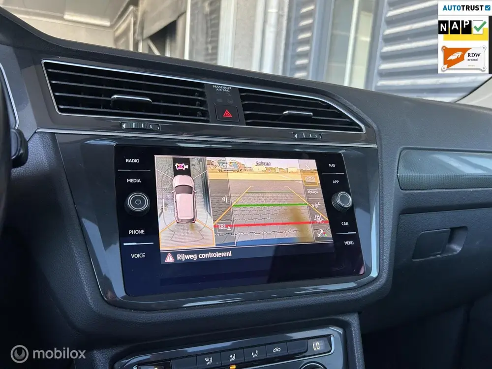 Volkswagen Tiguan 2.0 TDI 4Motion R-Line|CARPLAY|PANO|DSG| uit 2019, foto 17