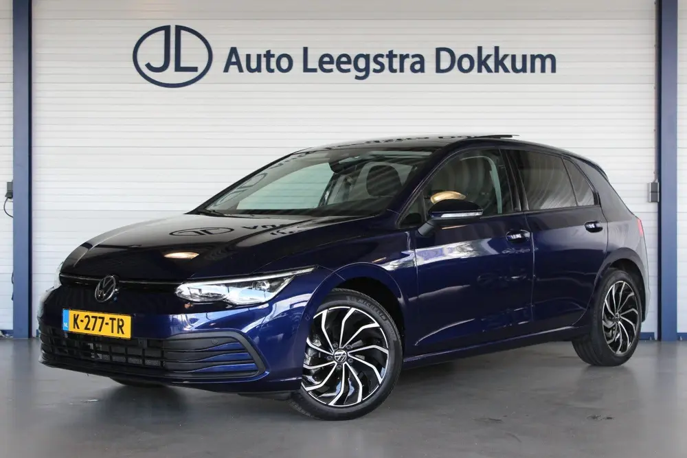 Volkswagen Golf 1.5 TSI Life Business 1e eigenaar | Pano | S uit 2021