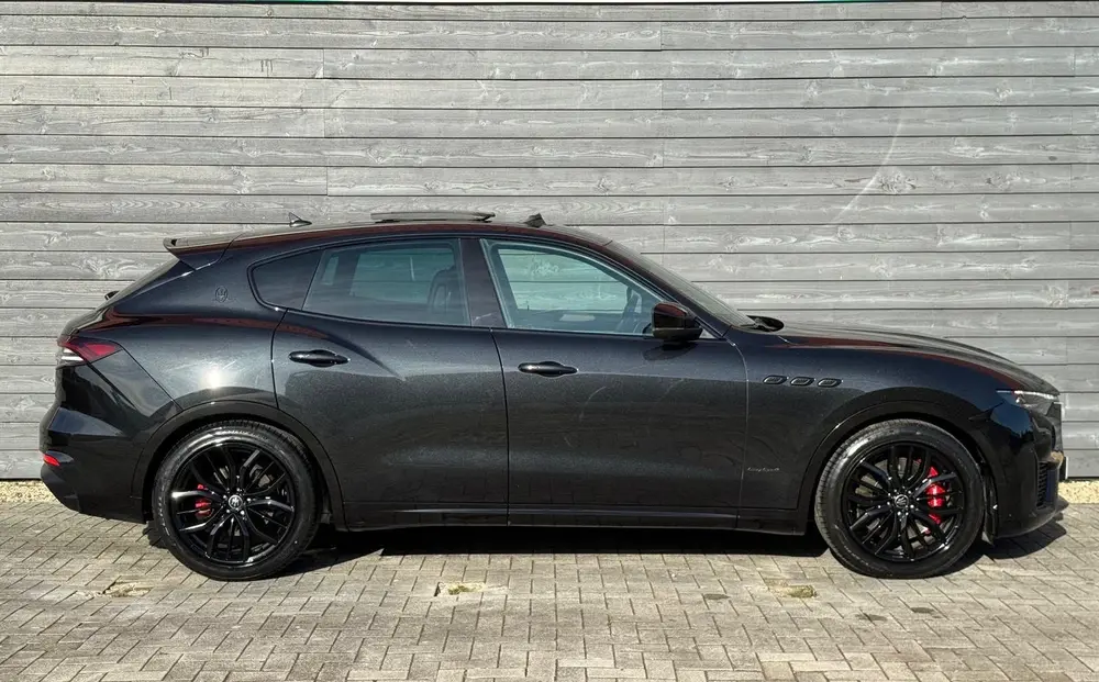 Maserati Levante 3.0 V6 S AWD GRANLUSSO PANO 430PK LUCHTVERI uit 2021, foto 4