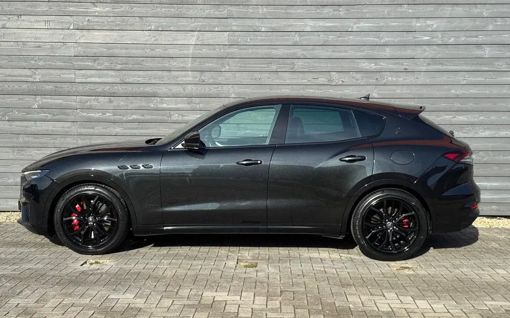 Maserati Levante 3.0 V6 S AWD GRANLUSSO PANO 430PK LUCHTVERI uit 2021, foto 8