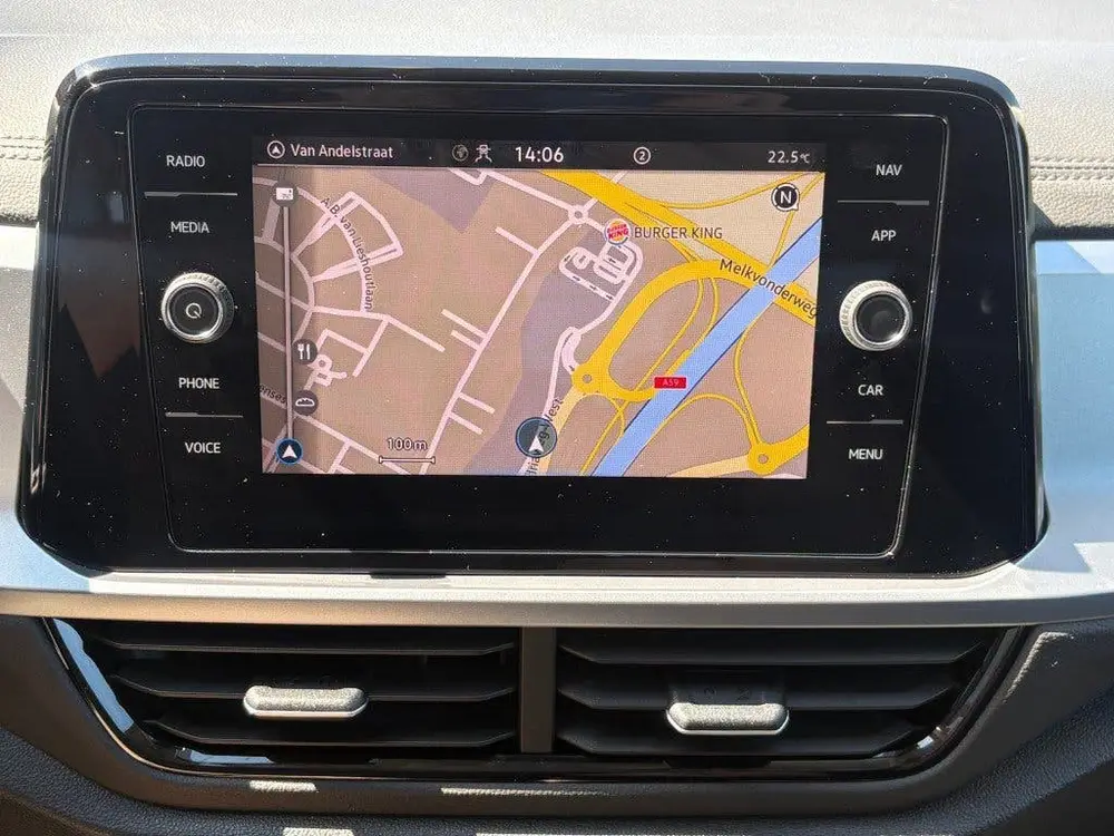 Volkswagen T-Roc 1.0 TSI 110PK FACELIFT LED NAVIGATIE CARPLA uit 2022, foto 7