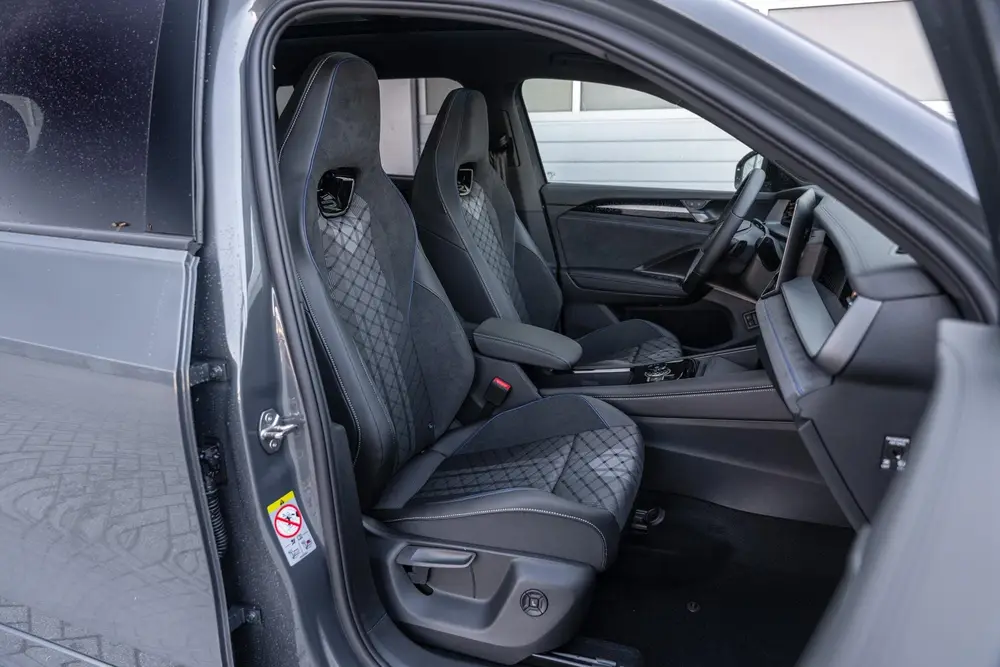 Volkswagen Tayron 1.5 eHybrid 204pk R-Line Edition | Panoram uit 2026, foto 15