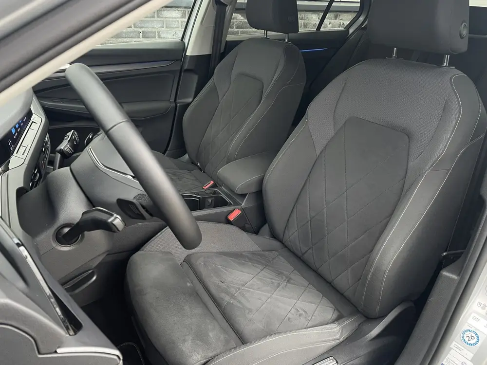 Volkswagen Golf 1.4 eHybrid Style PHEV | Elek. Trekhaak | IQ uit 2021, foto 4