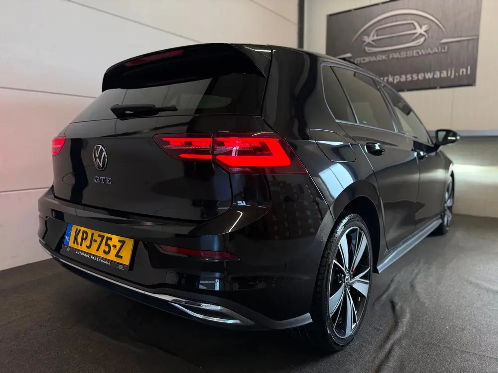 Volkswagen Golf 1.4 eHybrid GTE Pano, ACC, Sfeerverlichting uit 2021, foto 8