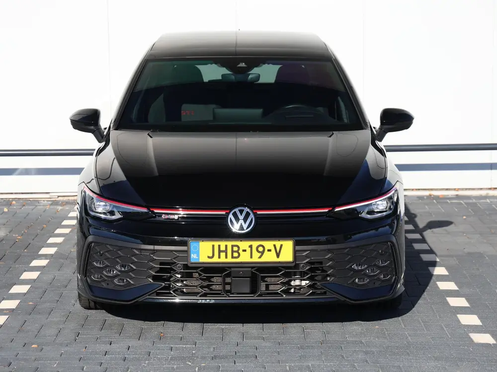Volkswagen Golf 2.0 TSI GTI 265 pk DSG | NL-Auto | Panoramad uit 2025, foto 4