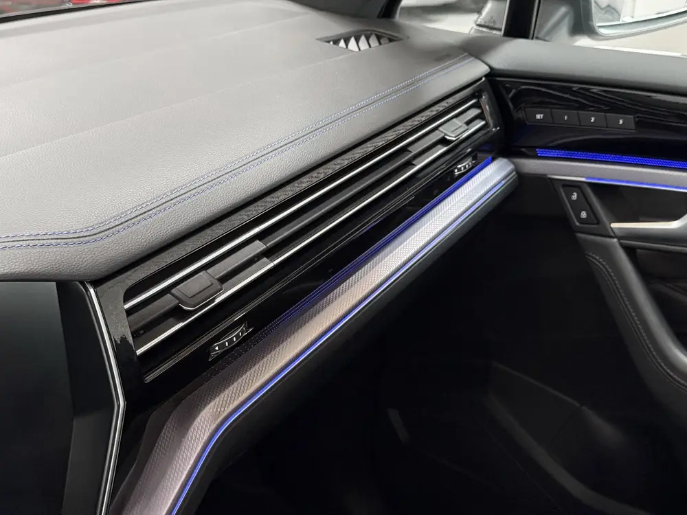Volkswagen Touareg 3.0 TSi eHybrid 4MOTION R LINE - NACHTZIC uit 2023, foto 14
