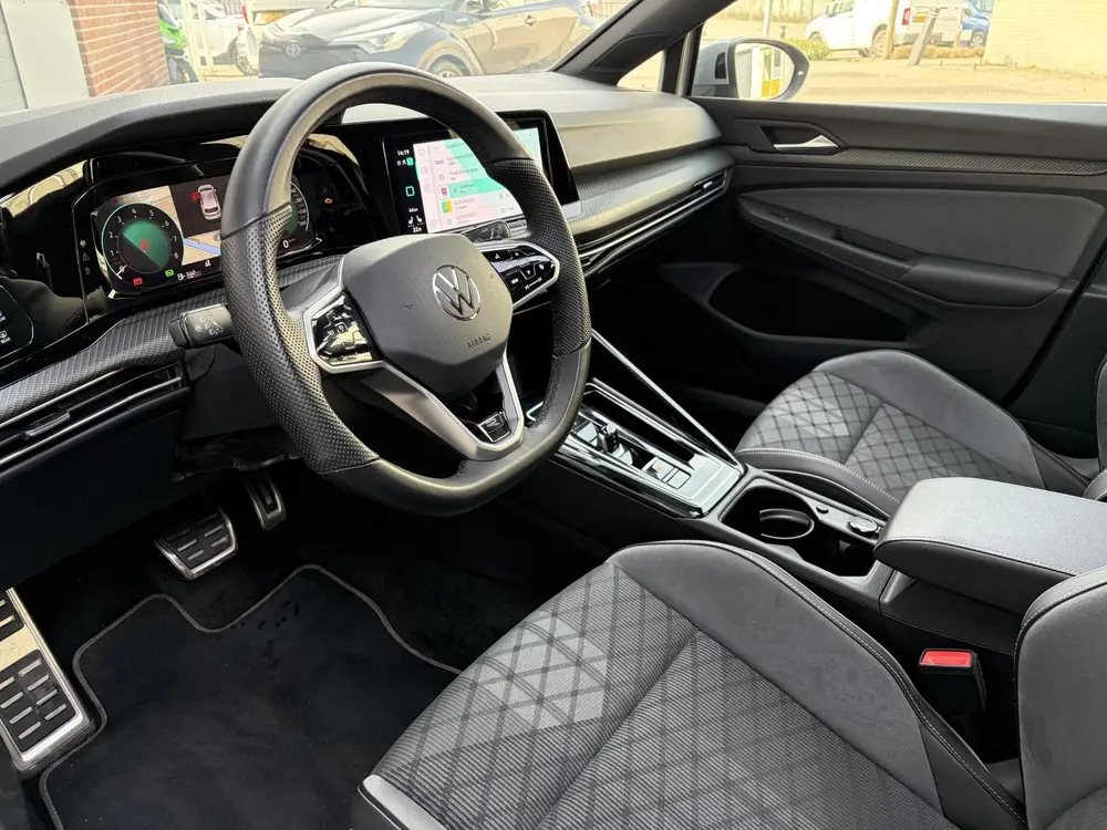 Volkswagen Golf 1.0 eTSI 110kW R-Line DSG | Pano | LED uit 2024, foto 10