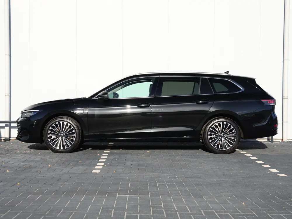 Volkswagen Passat Variant 1.5 eHybrid 272 pk Elegance | Trek uit 2025, foto 11
