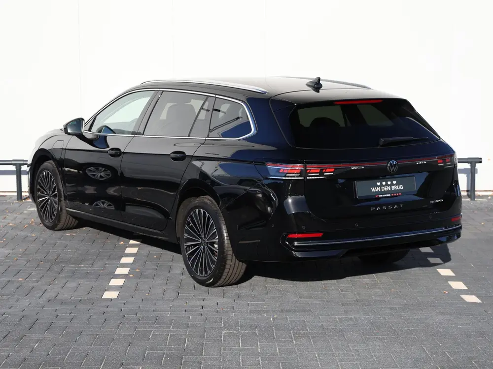 Volkswagen Passat Variant 1.5 eHybrid 272 pk Elegance | Trek uit 2025, foto 12