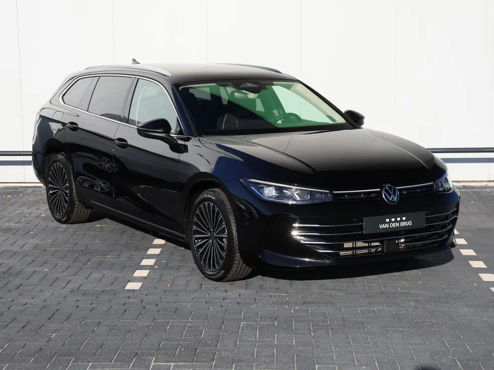 Volkswagen Passat Variant 1.5 eHybrid 272 pk Elegance | Trek uit 2025, foto 3