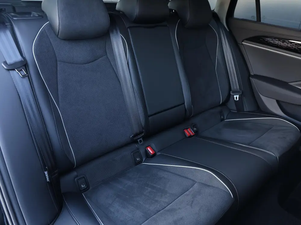 Volkswagen Passat Variant 1.5 eHybrid 272 pk Elegance | Trek uit 2025, foto 9