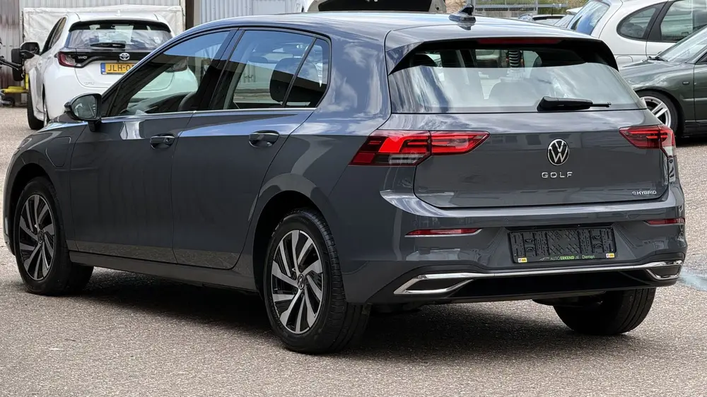Volkswagen Golf 1.4 eHybrid (bj 2024, automaat) uit 2024, foto 4