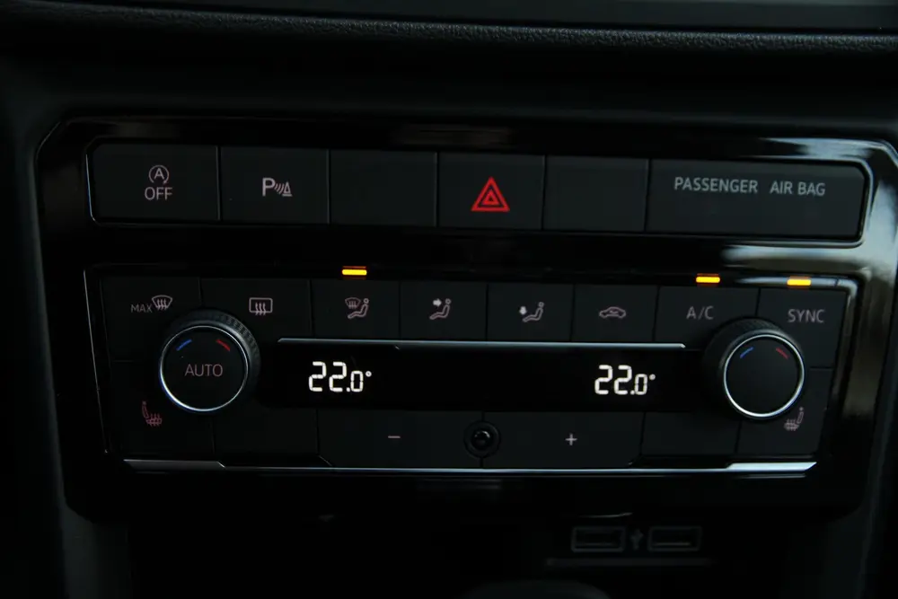 Volkswagen T-Cross 1.0 TSI Life Achteruitrijcamera | Cruise uit 2020, foto 12