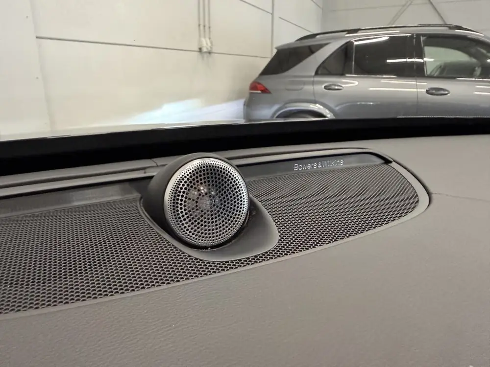 Volvo XC90 T8 Recharge AWD R-Design PANO/B&W/TREKHAAK/360CAM uit 2023, foto 2