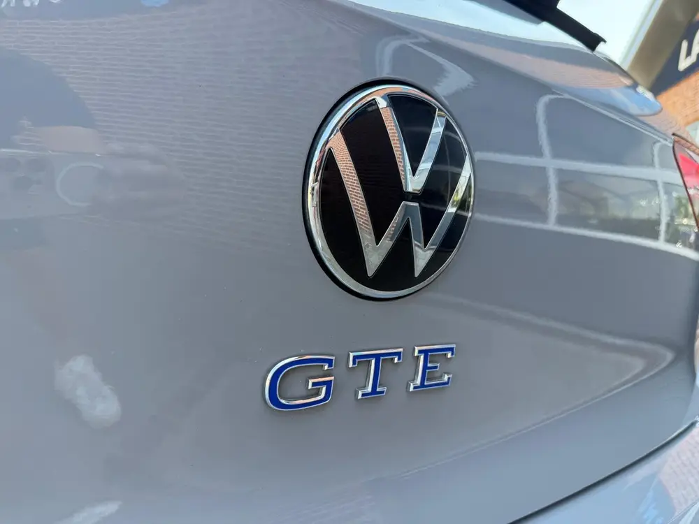 Volkswagen Golf 1.4 eHybrid 245PK GTE Navi | Camera | Panora uit 2021, foto 13