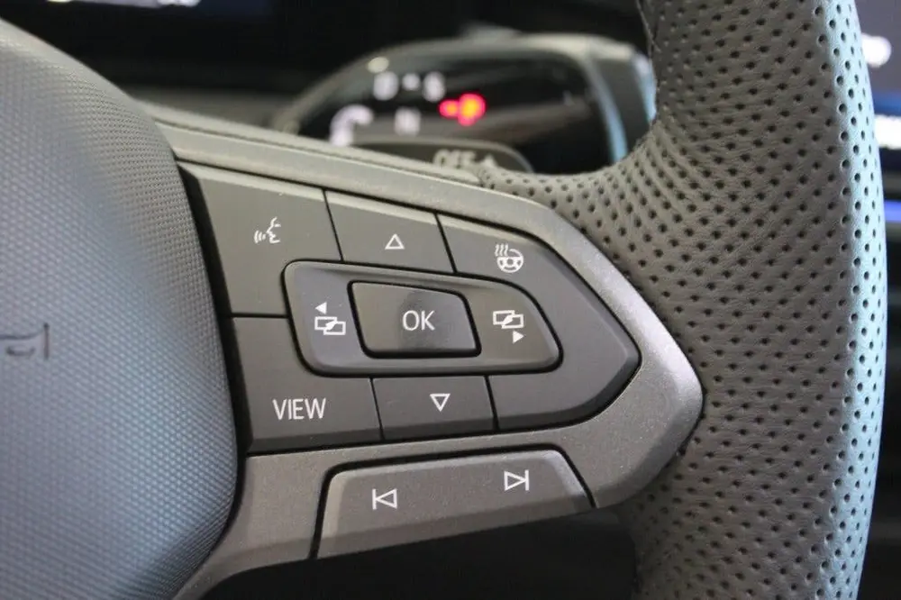Volkswagen T-Roc 1.5 eTSI R-Line/PANO/CAMERA/CARPLAY uit 2026, foto 16