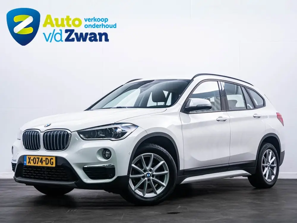 BMW X1 SDrive18i High Executive Edition PDC|Navi + Winterset uit 2019