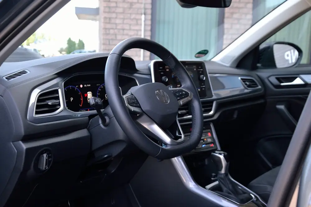 Volkswagen T-Roc 1.5 TSI Style 150PK Automaat | IQ Light | A uit 2022, foto 5
