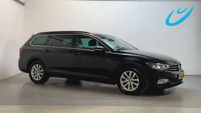 Volkswagen Passat Variant 1.5 TSI 150pk DSG Business Navigat uit 2021