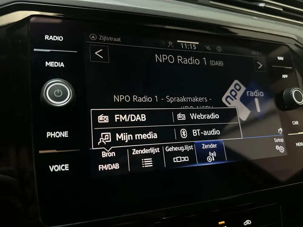 Volkswagen Passat Variant 1.5 TSI 150pk DSG Business Navigat uit 2021, foto 15