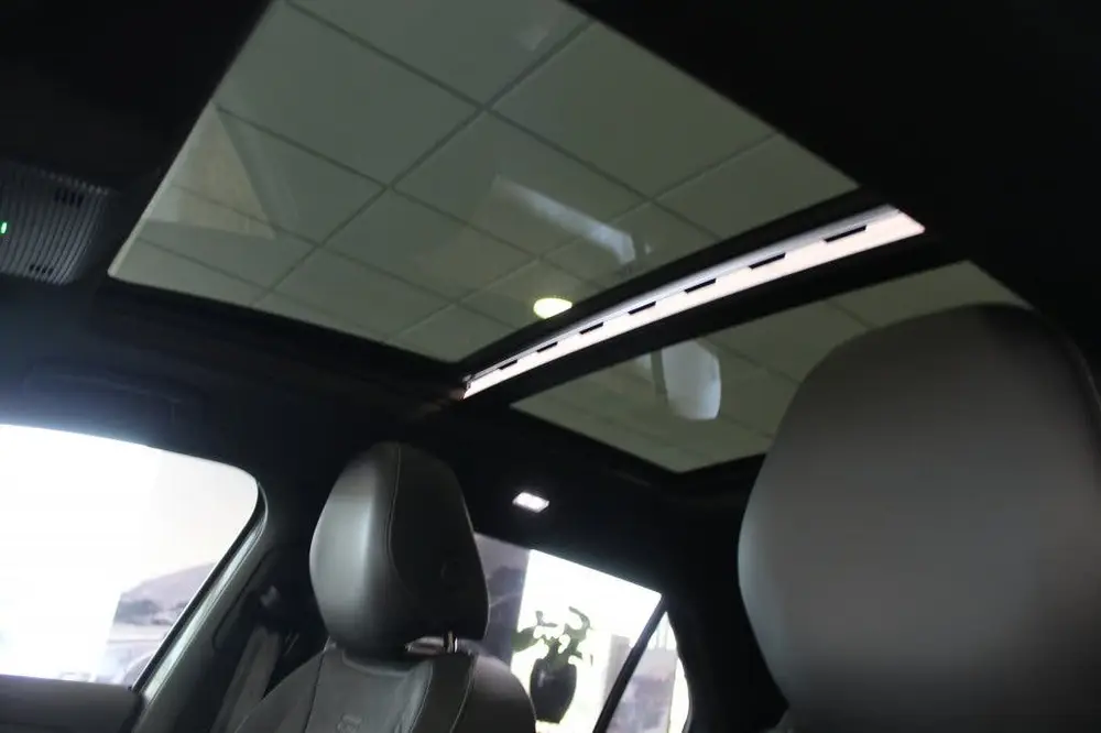 Volkswagen T-Roc 1.5 eTSI R-Line/PANO/CAMERA/CARPLAY uit 2026, foto 14